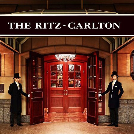 The Ritz-Carlton Osaka Hotel Bagian luar foto